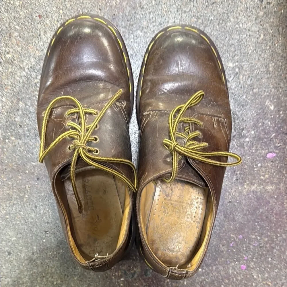 Dr. Martens vintage rare Brown Oxfords with Yellow Laces and Sturdy Sole